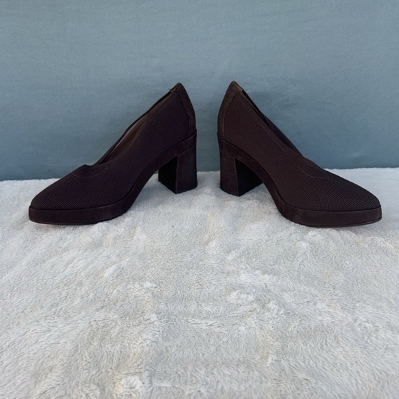 NWOT Eileen Fisher Signy Stretch Knit Block Heel Chocolate Brown Size 8.5M - Picture 2 of 8